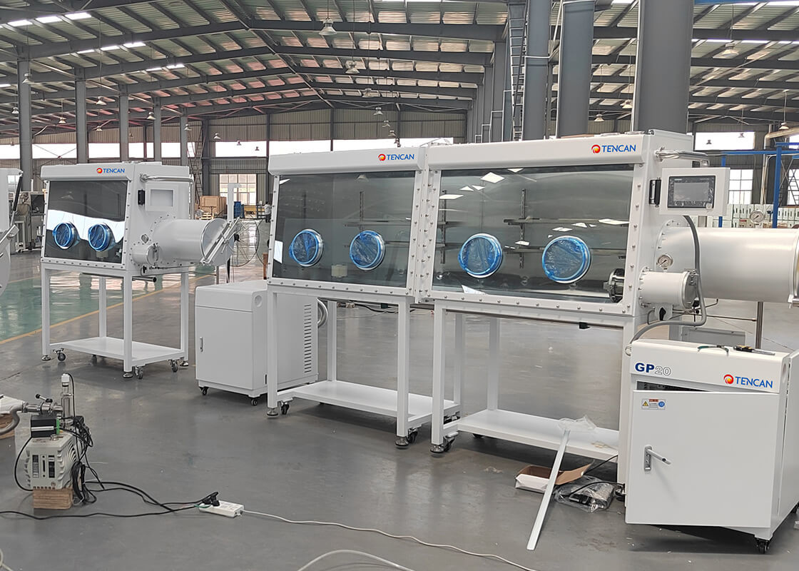 Gebruik in het laboratorium GBP 750S-4 ((1800) Inertgashandschoenenregeneratiesysteem met 4 handschoenen voor één zijde